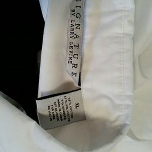 Signature by Larry Levine Tops - NWOT Signature by Larry Levine top Signature by Larry Levine Tops - NWOT Signature by Larry Levine top